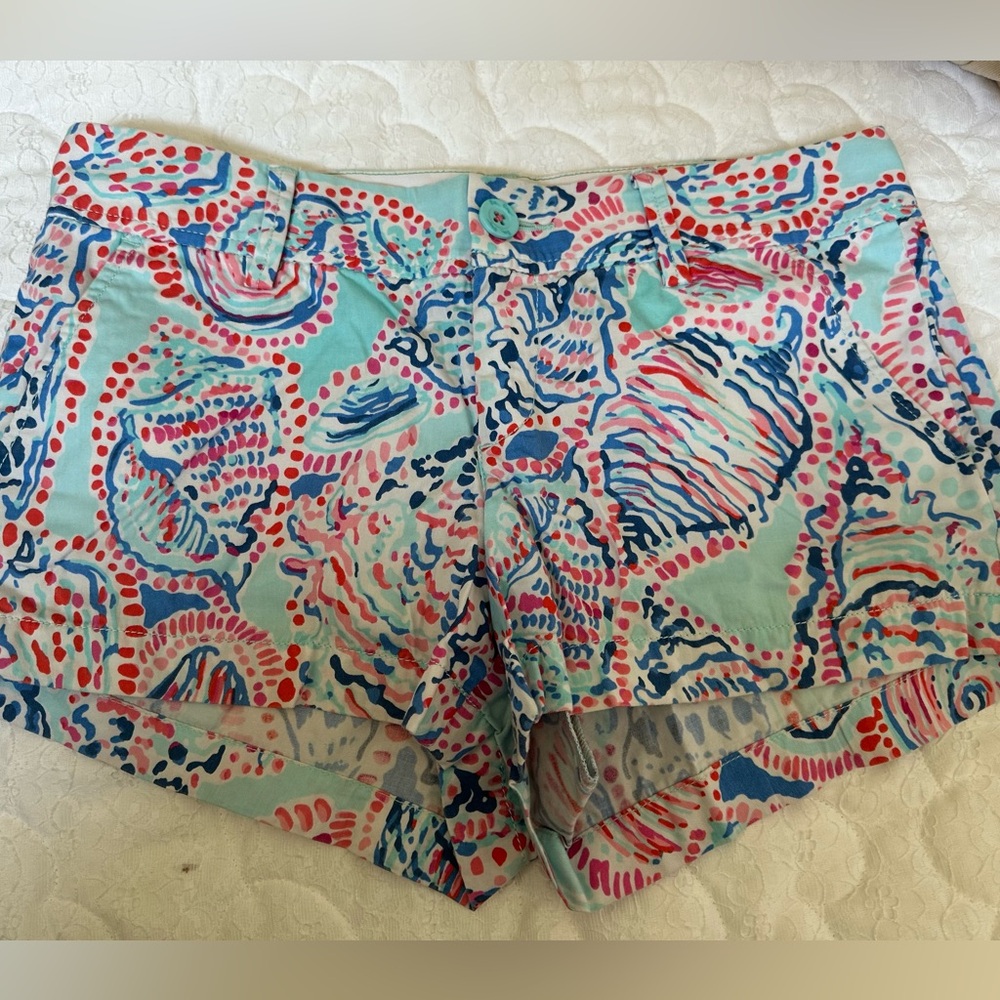 NWOT LILLY PULITZER WALSH SHORT SIZE 6